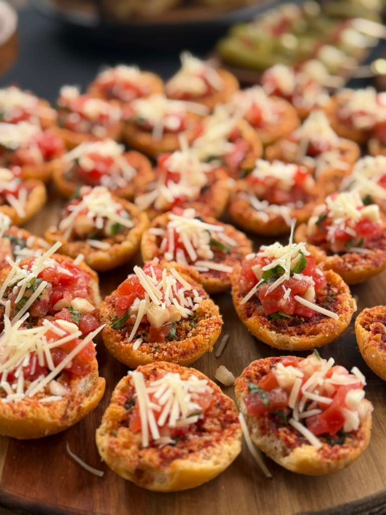 Canap&eacute;s & Passed Bites — La Peregrina Miami catering