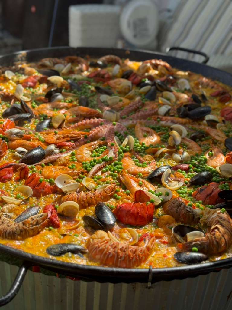 Live seafood paella — La Peregrina Miami catering